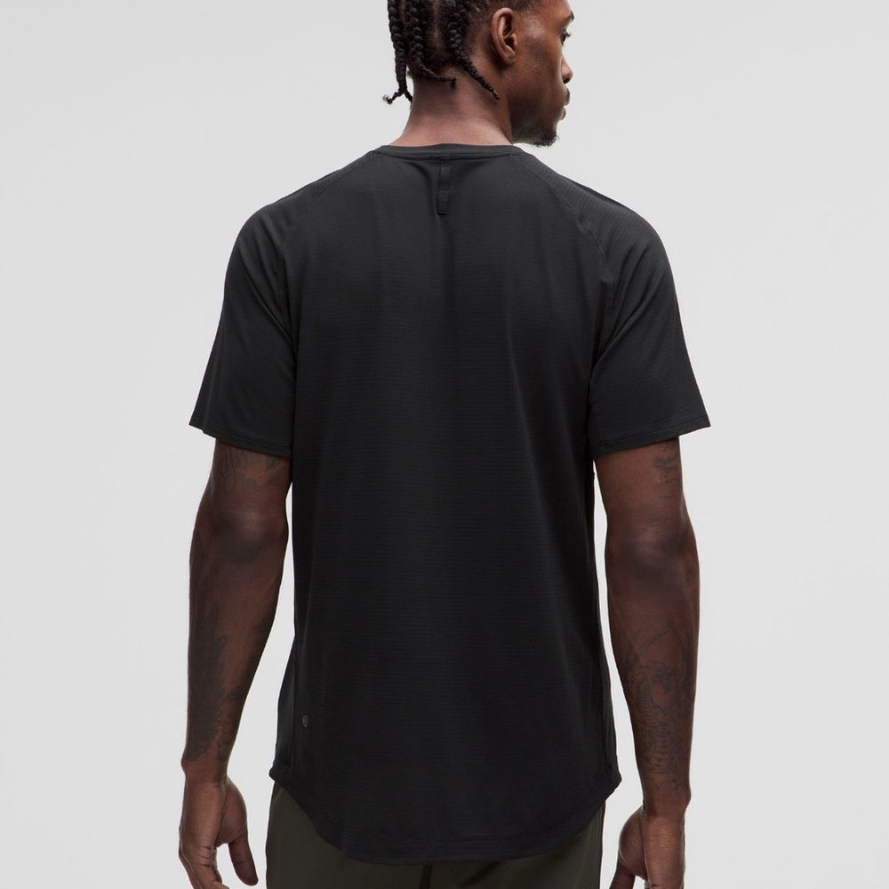 lululemon athletica License to Train Black Short Sleeve T Black szS - Picture 2 of 10